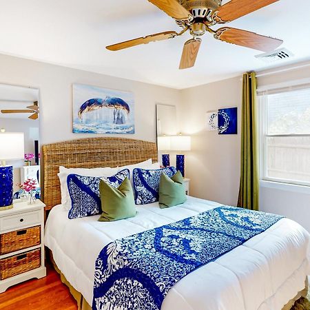 Blue Octopus Hideaway Villa West Yarmouth Esterno foto