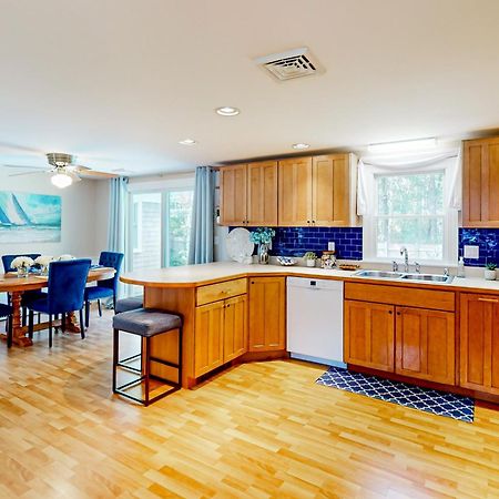 Blue Octopus Hideaway Villa West Yarmouth Esterno foto